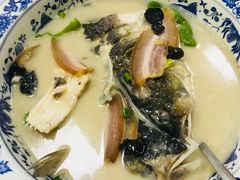 咸肉鱼头汤-芸海阁·农家私房菜(沙家浜景区出口店)