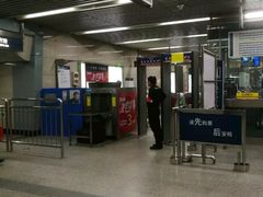 -北京大学东门(地铁站)