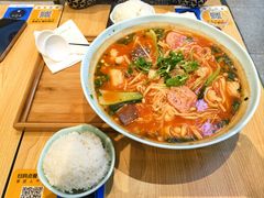 -酸小七(国华广场店)