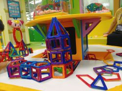 -莫莉幻想儿童乐园(北京华联亦庄购物中心店)