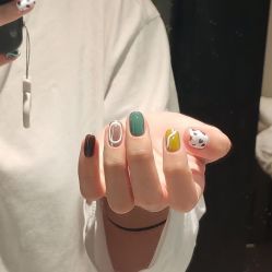 -悦指间美甲美睫