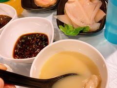 -鲜入围煮花胶鸡海鲜火锅