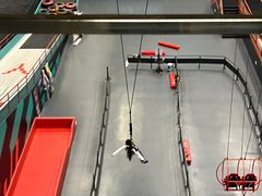 -极限PLAY运动娱乐新世界·团建派对潮玩休闲馆·室内蹦极高空游乐园