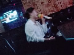 -麦度量贩式KTV(中联广场店)
