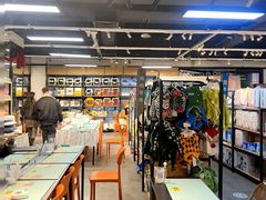 -大型宠物商超·宠海王国·宠物猫狗活体·用品·美容(新世界百货重庆店)