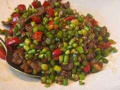 嫩炒牛肉-火宫殿·湘菜小吃·商务宴请·生日聚会(东塘店)