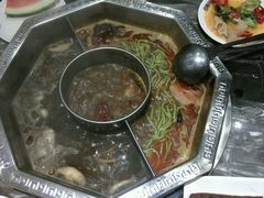 -何鲜菇火锅(大营盘店)