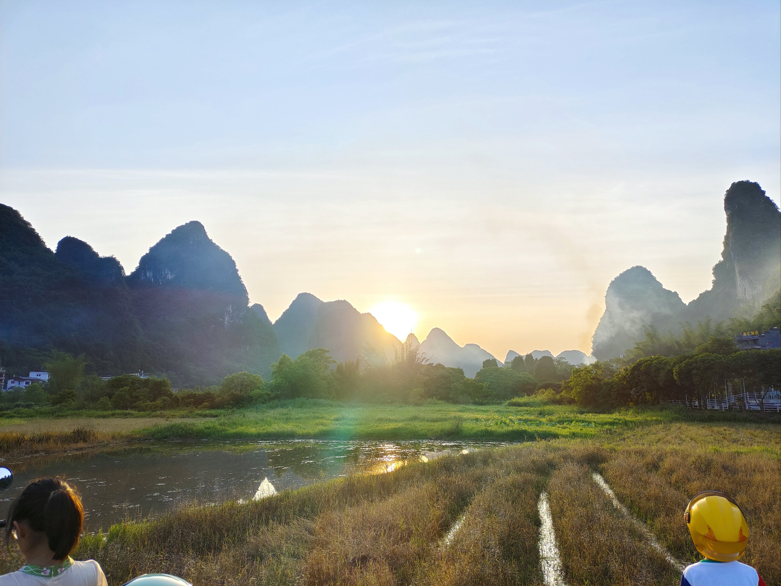 广西阳朔遇龙河风景图片