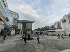 -东荟城名店仓