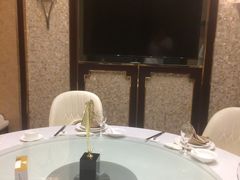 -双子楼大酒店(城开国际写字楼店)