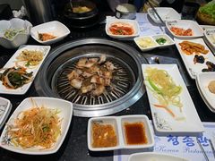 -青松馆韩国料理(香港中路佳世客店)