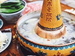 -毛辣果·贵州红酸汤牛肉火锅(西单店)