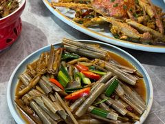 -鑫悦楼煎蟹·16年海鲜大排档