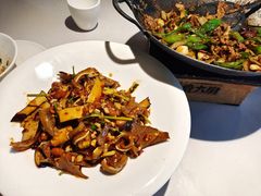 -费大厨辣椒炒肉(黄兴中心广场店)