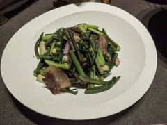 腊肉菜苔-简小舍·民间手艺菜(武昌江滩店)