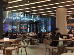 大堂-星巴克臻选(上海合生汇1F店)