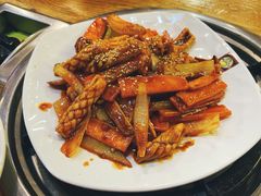 炒鱿鱼-喇喇排骨火锅·传统韩式脊骨汤(望京西园总店)