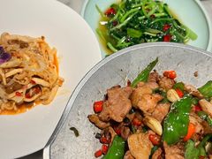 -雀蓝川菜(奥体广场店)