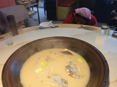 -陈大锅·岳阳鱼馆·地道岳阳菜(美食街店)