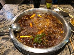 -肖肖酸萝卜鱼火锅(总店)