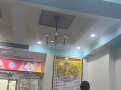 -努拉洪鸡蛋面馆