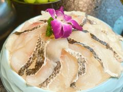 -鹿鸣山草本茶香火锅(园西路店)