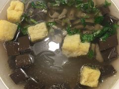 鸭血粉丝汤-百年尹氏汤包(湖南路狮子桥店)