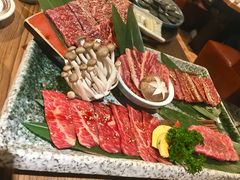 -炼火烤肉店