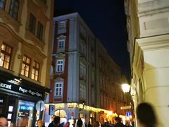 -文艺复兴百货(米兰大教堂广场店)