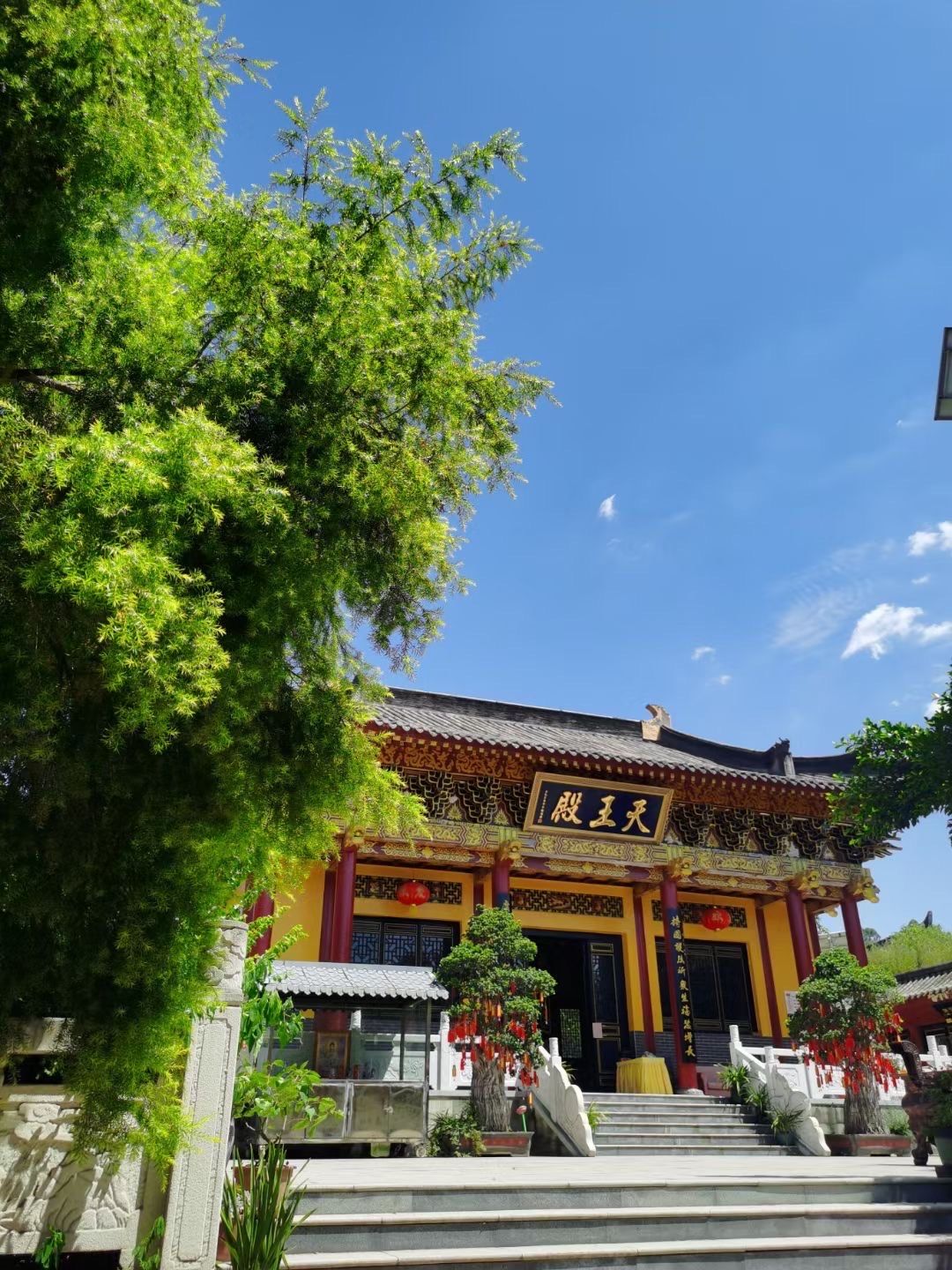 善安寺,原名东禅寺,它始建于唐代武则天登基后,由邹