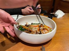 -云海肴·汽锅鸡·云南菜(天山百盛优客店)