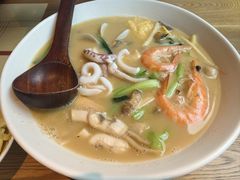 -荣家黄鱼面(南京西路店)