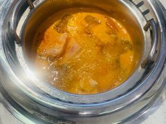 -龍歌自助小火锅(市南金茂湾店)