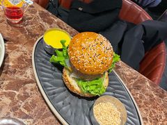 -Let'sBURGERplus·非常创意汉堡(三里屯店)