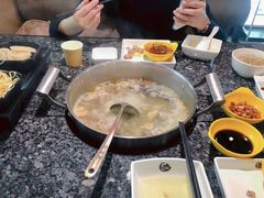 -一席地·本地鸡窝·杭帮鸡火锅(萧山银隆百货店)