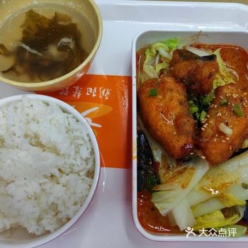 东二楼菜品价格在15元以下