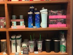 零售区-星巴克臻选(深圳华强北茂业店)