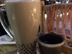 大红袍珍珠奶茶-湊湊火锅·茶憩(杭州湖滨银泰in77店)
