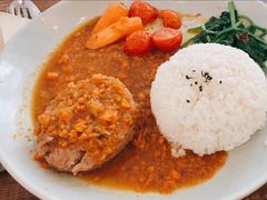 时蔬汉堡饭-AO cafe＆bistro