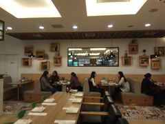 大堂-三佰瑞冻酸奶(凯德MALL店)