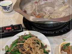 -粤潮牛肉火锅店(江南大道店)