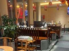 -四点金粥底火锅(沂州里店)