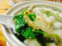 -小许三鲜砂锅馄饨店(家多乐烟酒店)