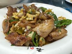 -洞背山庄(洞背院区式管理小区店)