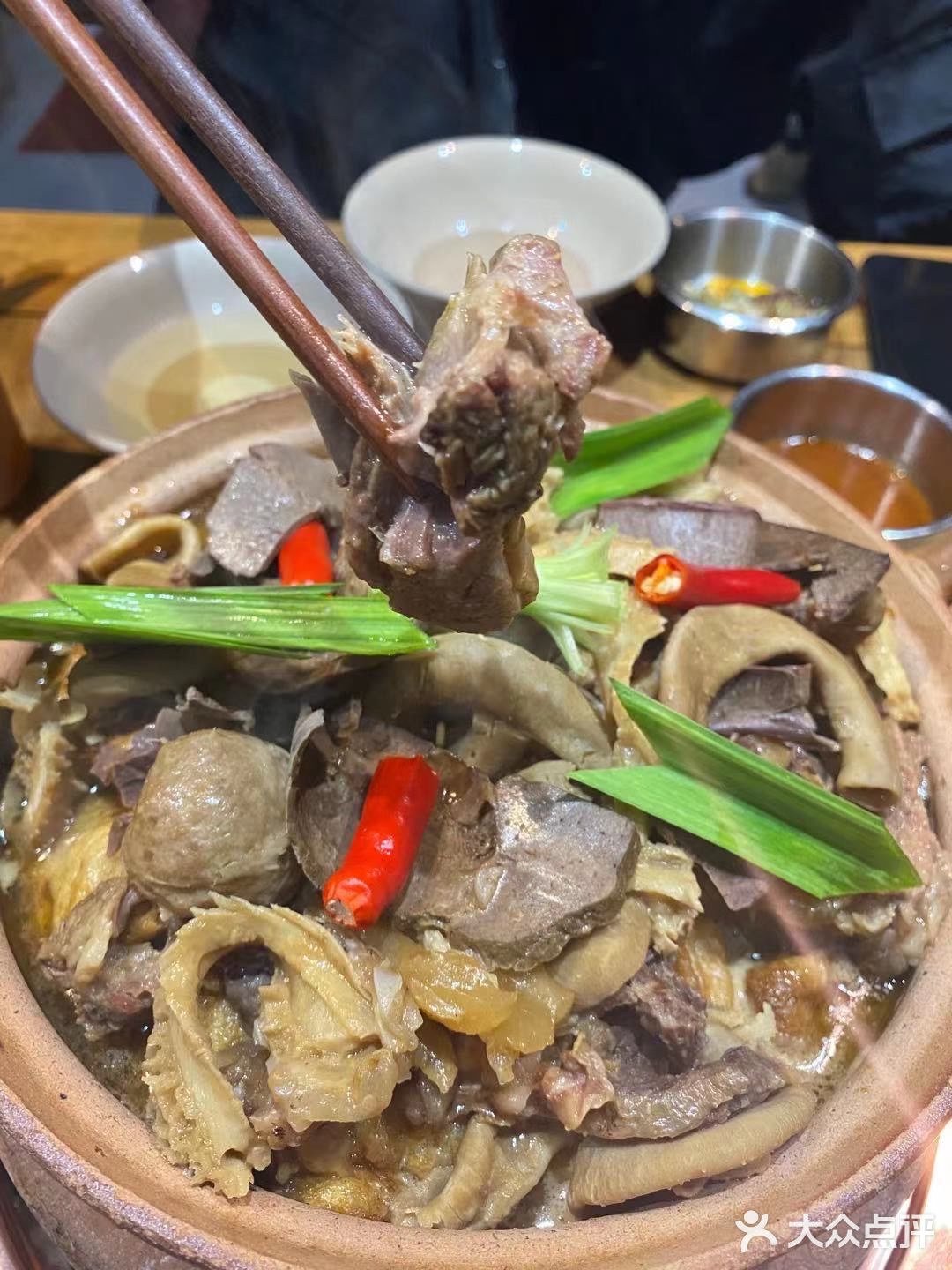 大口吃肉，大口喝酒！
