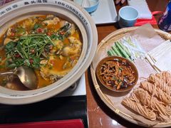 -魏铭鱼头捞饭(晋阳路店)