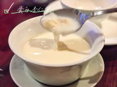 蛋白杏仁茶-白天鹅宾馆-玉堂春暖餐厅