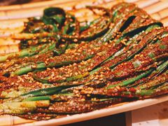 烤韭菜卷-有奴思烤肉·清真(正宁路店)