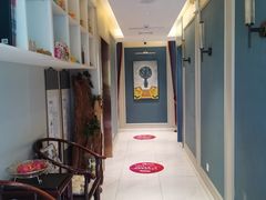 -莱蔻·圣灸堂·推拿艾灸(天山店)