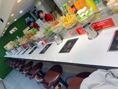 -百品聚旋转火锅(万德庄店)